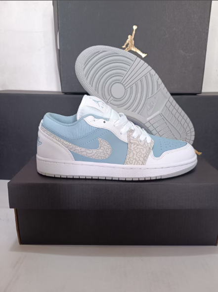 Jordon Air Jordon1Low White and blue