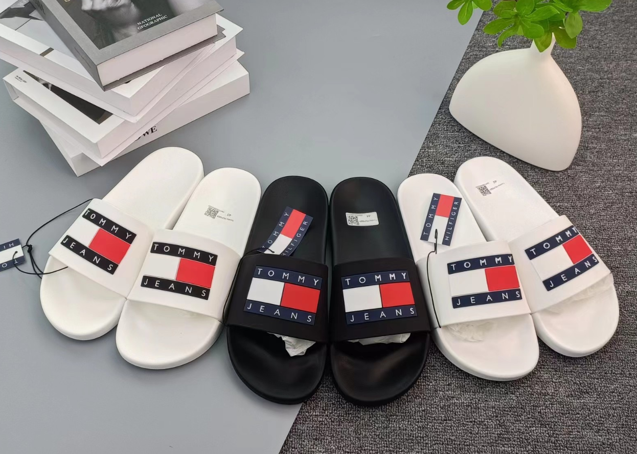 Tommy slipper