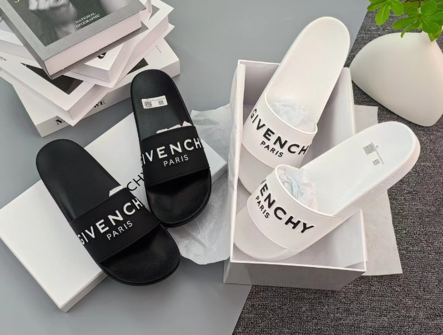 Givenchy slippers
