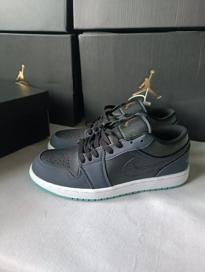 Jordon Air Jordon1Low blue-black