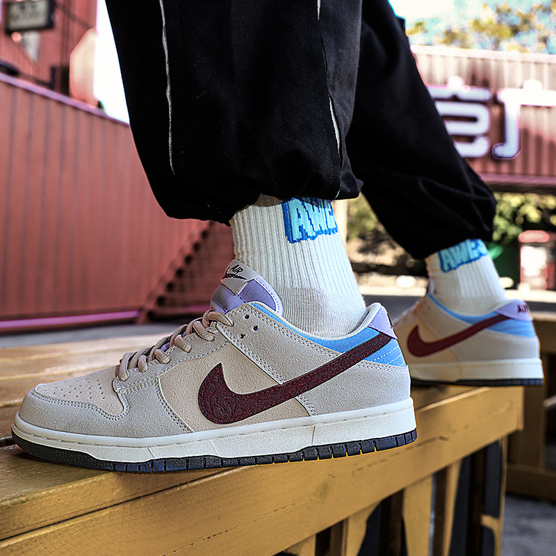 DUNK SB - Gray, Red, Blue