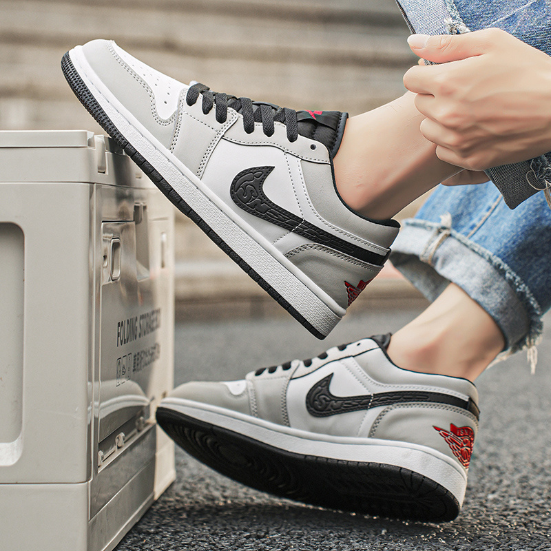 Jordon Air Jordan 1 Low  grey