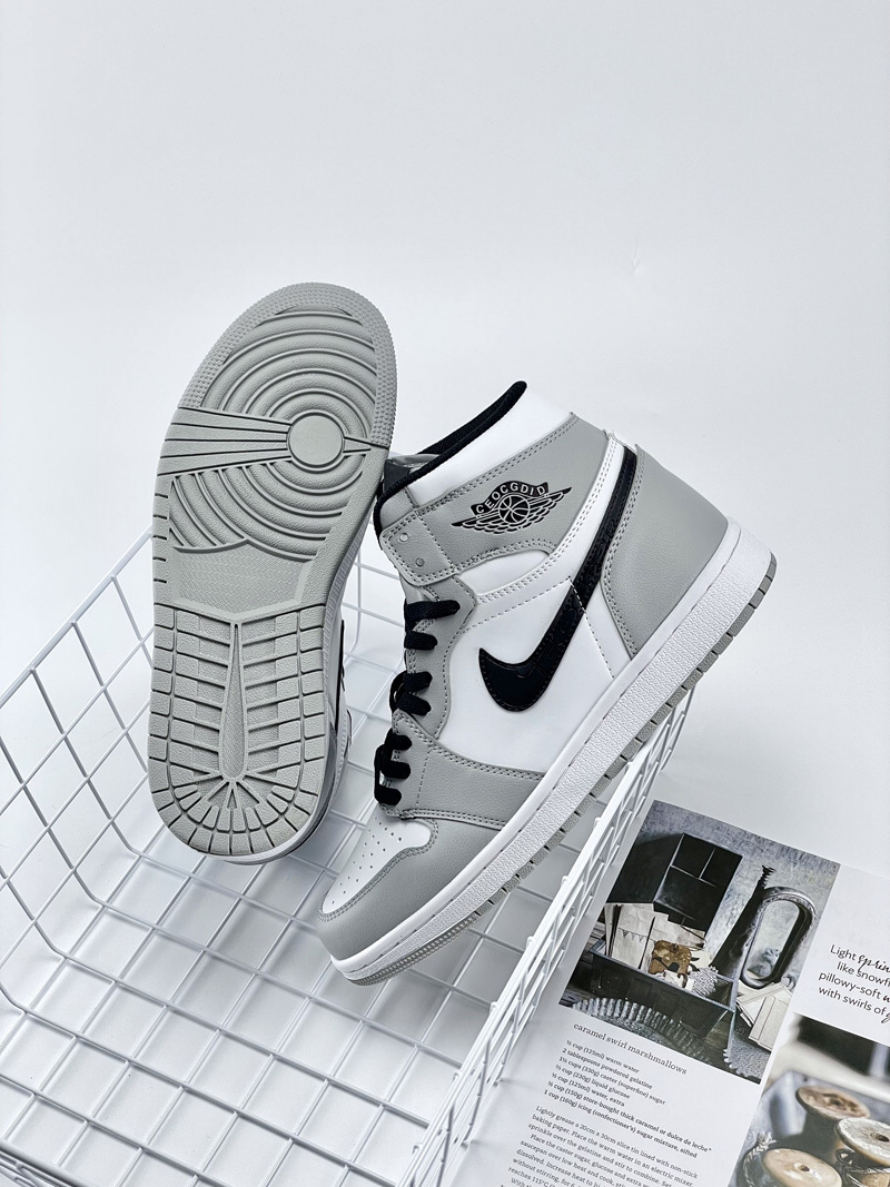 Jordon Air Jordan 1 High - Light Gray
